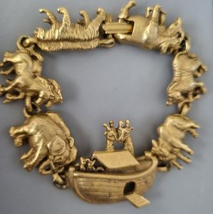 Vintage Noah's Ark Gold Tone Bracelet  Religious AJC